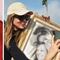 Belinda recibe el mejor regalo de un fan a 2 años de la muerte de su abuelita