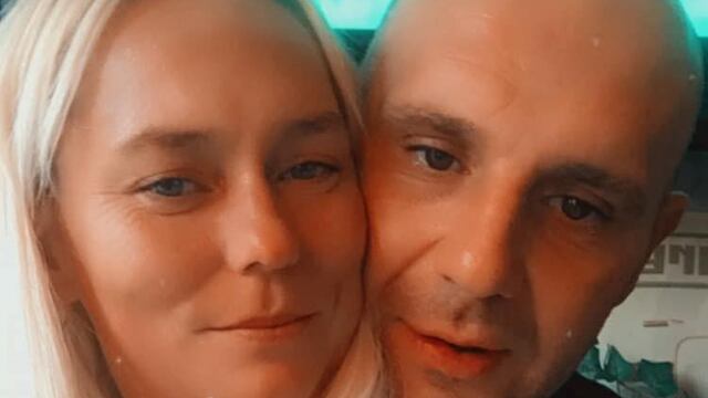 Jamie Boultbee y Kaylie Hursthouse, pareja que fue multada por tener sexo duro en hotel