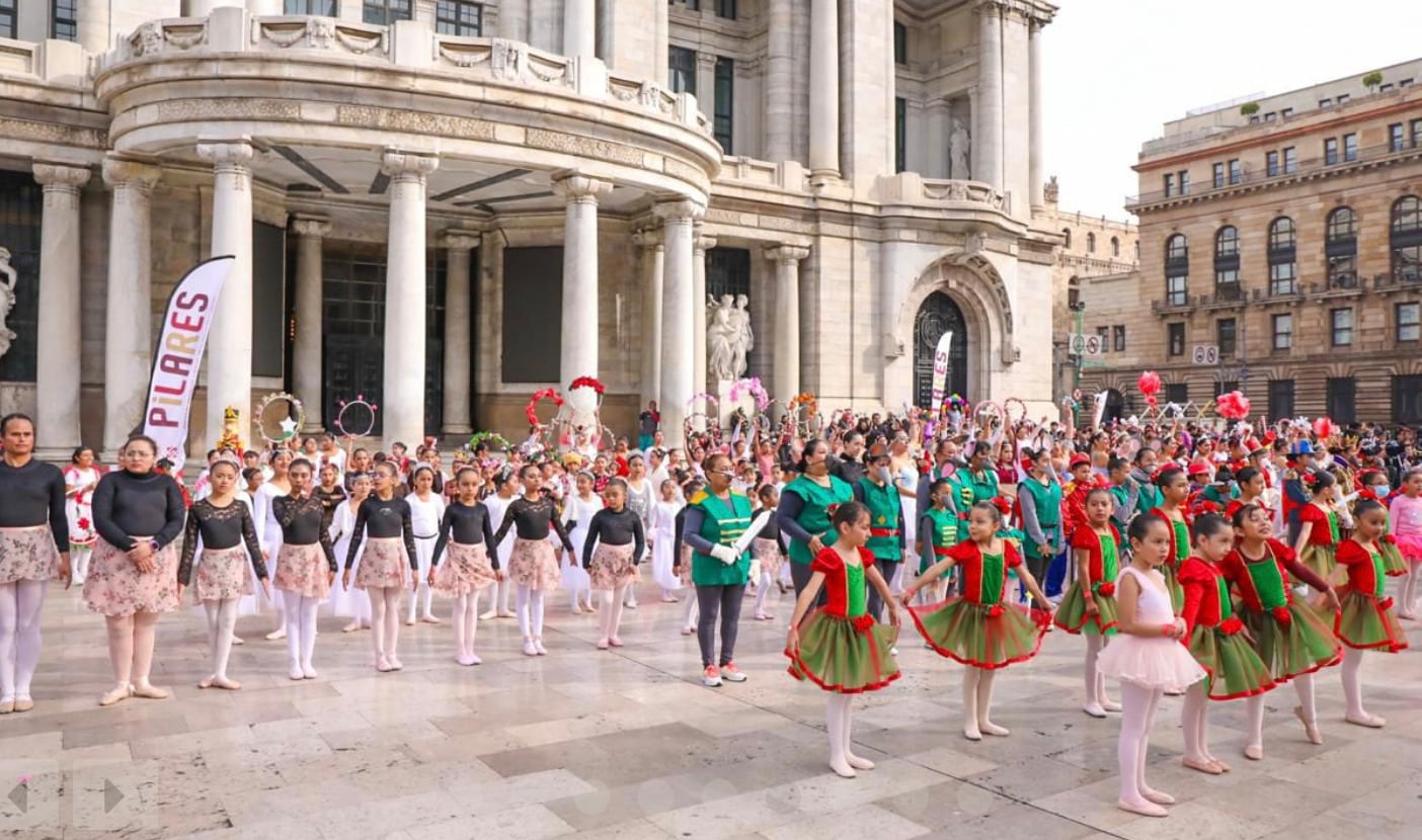 PILARES presenta El Cascanueces en la explanada del Palacio de Bellas Artes