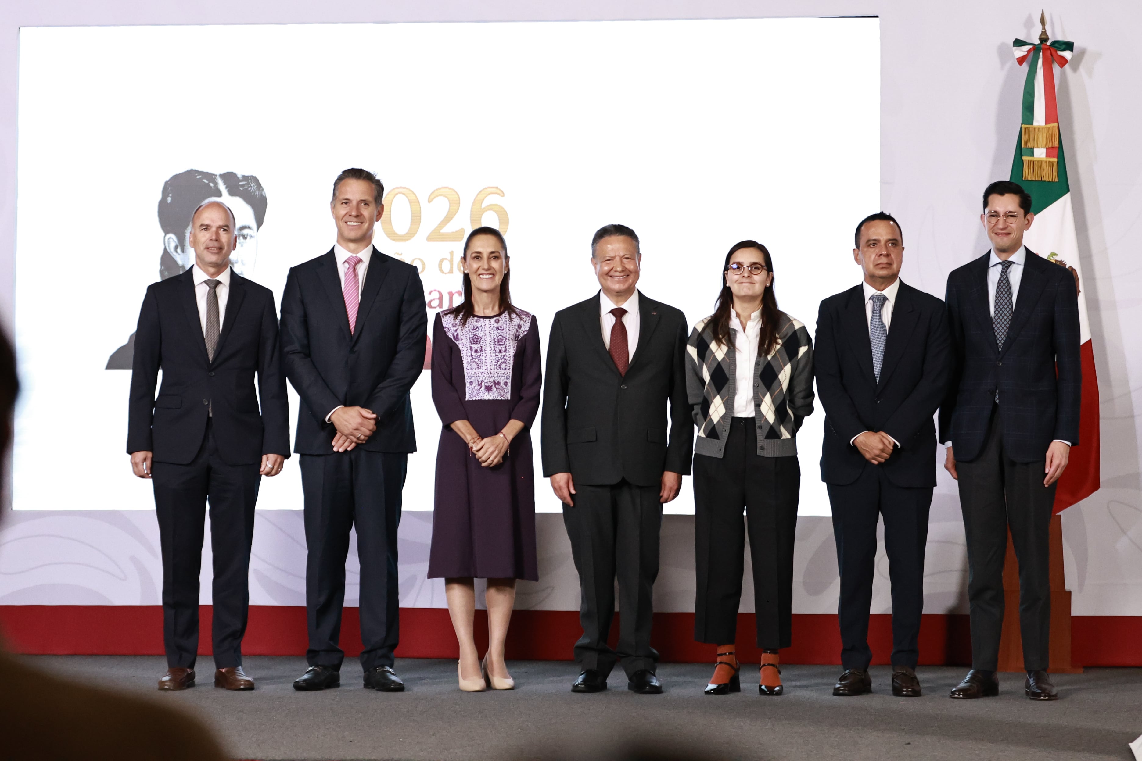 Julio Menchaca anuncia inversión de 16 mil 606 mdp en Hidalgo.