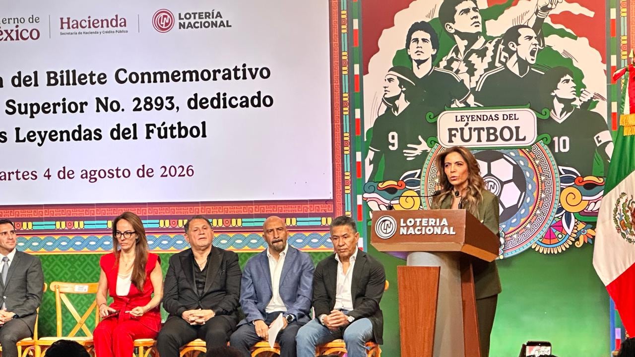 Lotería Nacional homenajea a leyendas del futbol mexicano