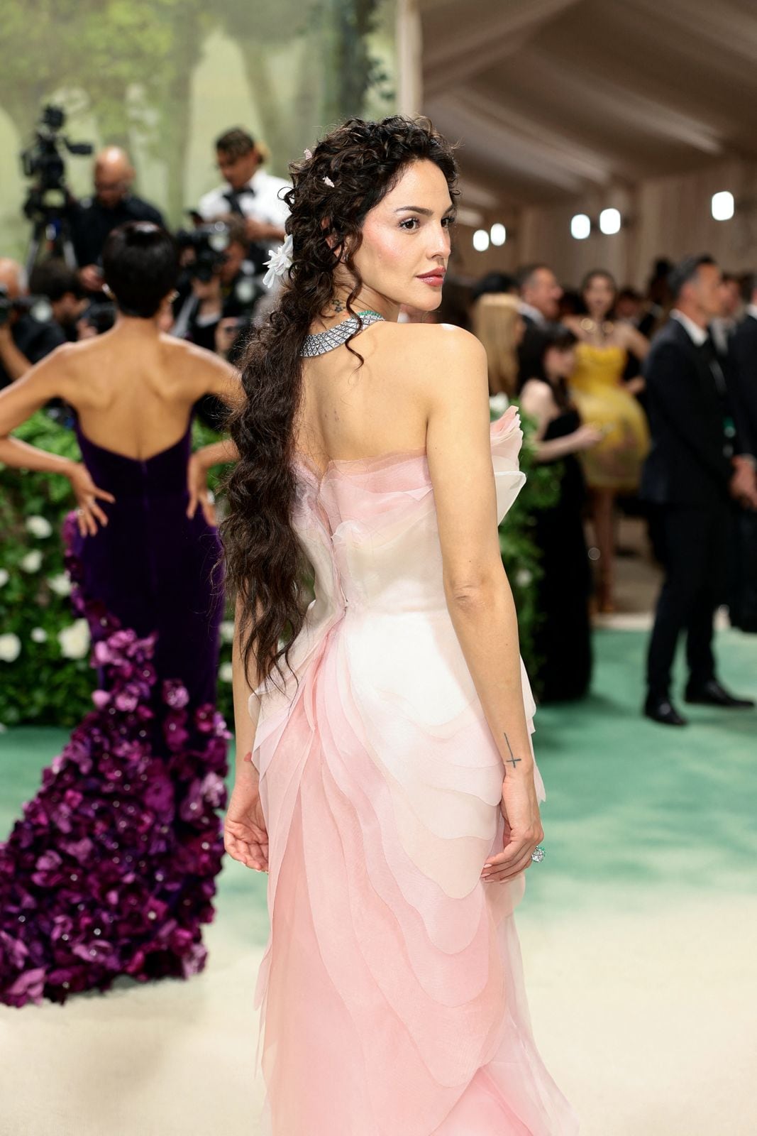 Eiza González en Met Gala 2024