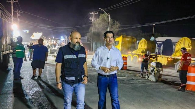 Monterrey realiza trabajos nocturnos de bacheo.