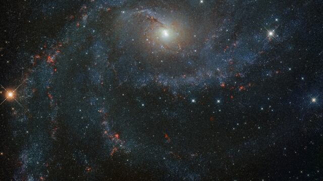 Galaxia de los "fuegos artificiales"