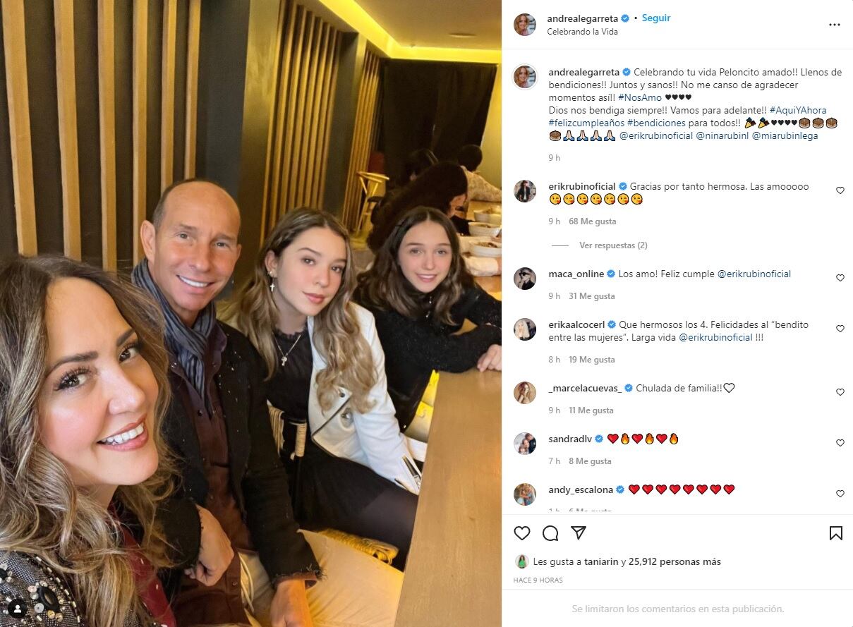 Andrea Legarreta y familia