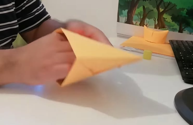Doblez para hacer Gorro de Niño Héroe