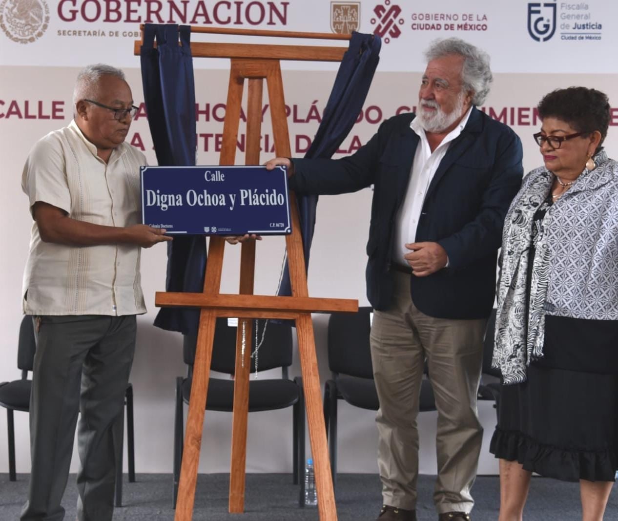 Inauguran calle Digna Ochoa y Plácido