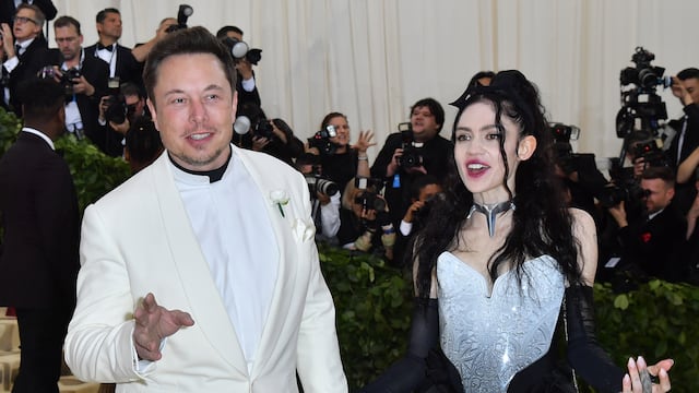 Elon Musk y Grimes