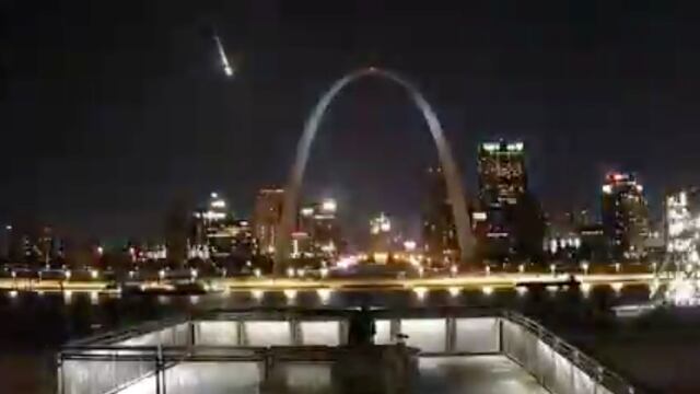 Meteorito entrando a la Tierra