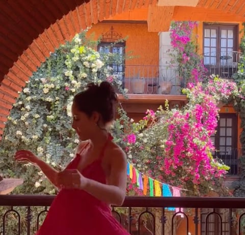 Agradece que España conquistara México