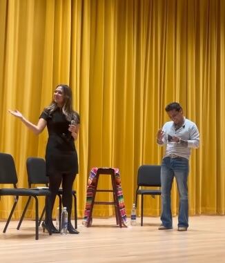 Christian Nodal recibe premio de Harvard.