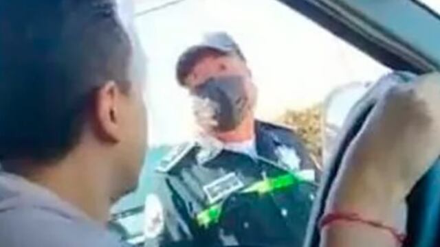 Un video, compartido en Twitter, muestra cómo un policía de Cuautitlán Izcalli amenazó a un conductor y dijo que lo iba a levantar a él y a su familia.