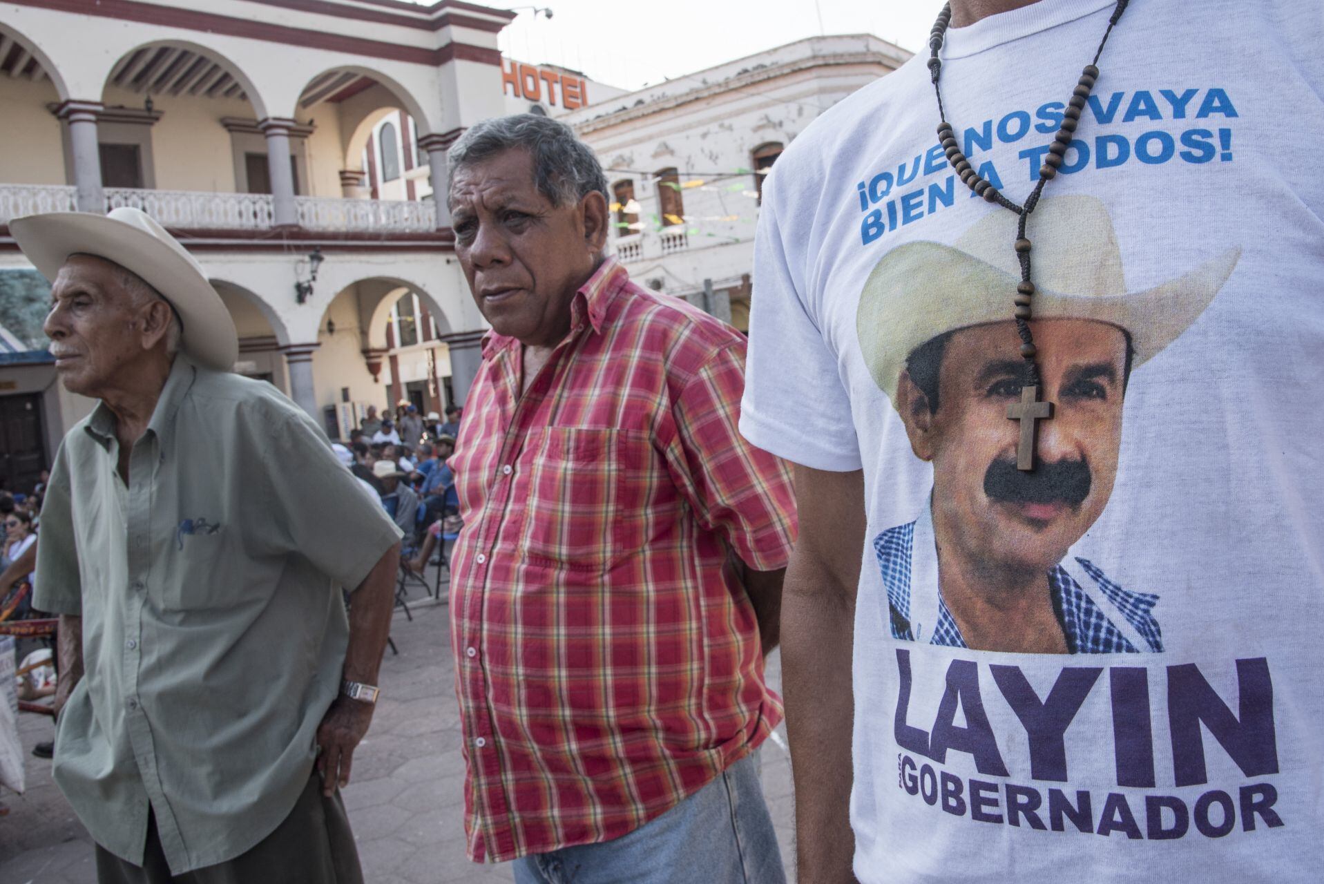Personas asistentes a mitin de Hilario Ramírez “Layín”