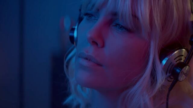 Charlize Theron es Atómica