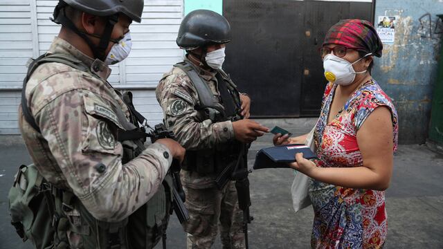 Cuarentena en Perú. Se suma el toque de queda.