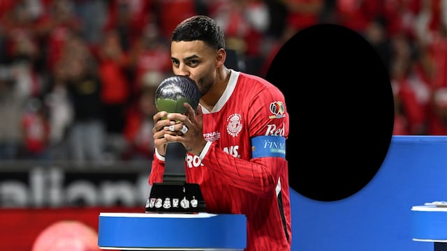 Alexis Vega: el futbolista con más partidos disputados en el mundo.