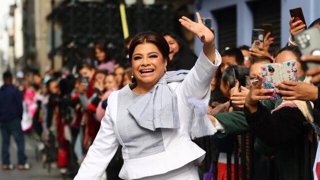 Clara Brugada en su toma de protesta