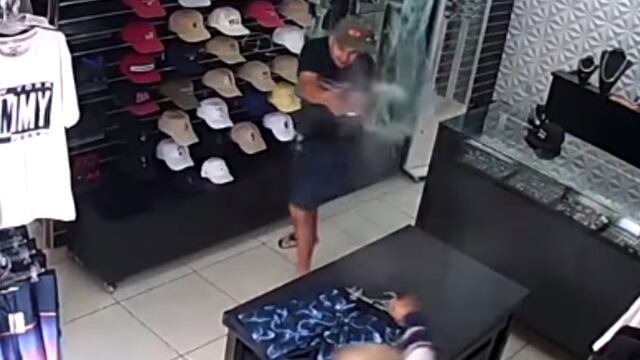 Comerciante dispara en Brasil