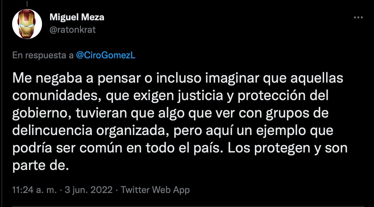 Sujetos armados y disfrazados de militares bailan en boda en Coyuca de Catalán