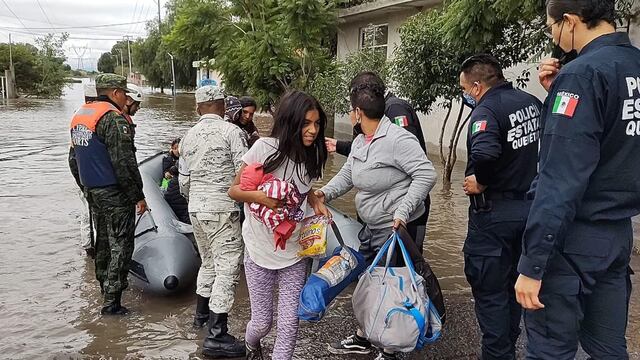 Evacúan comunidades en San Juan del Río