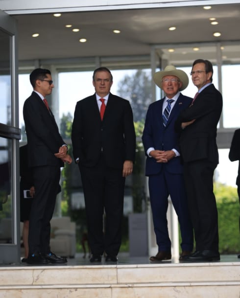 Roberto Velasco, Marcelo Ebrard, Ken Salazar, Esteban Moctezuma