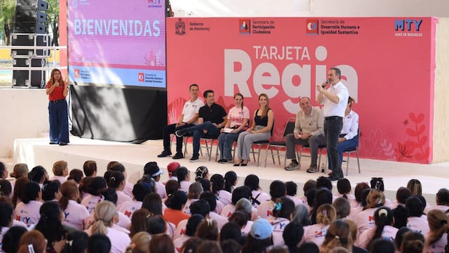 Tarjeta Regia Plus beneficia a 2 mil mujeres de Monterrey