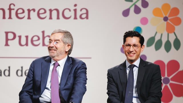 Juan Ramón de la Fuente solicitaría licencia