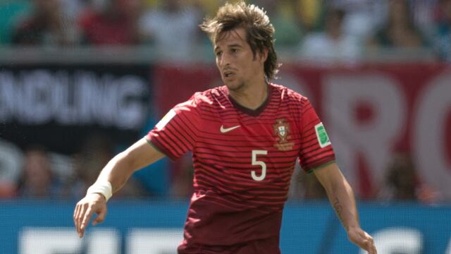 Coentrao defendiendo la camiseta de Portugal.