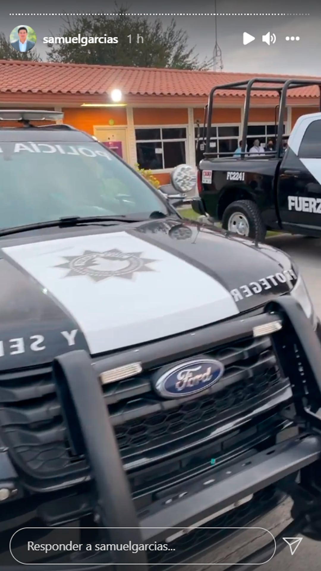 Captura de pantalla de Instagram de Samuel García/patrulla Suburban