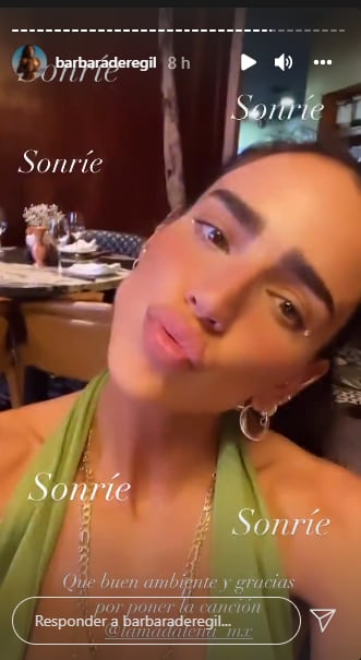 Bárbara de Regil pide su canción 'Sonríe'