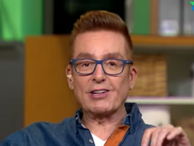 El tinte de Daniel Bisogno agarró un color 'mole de olla'