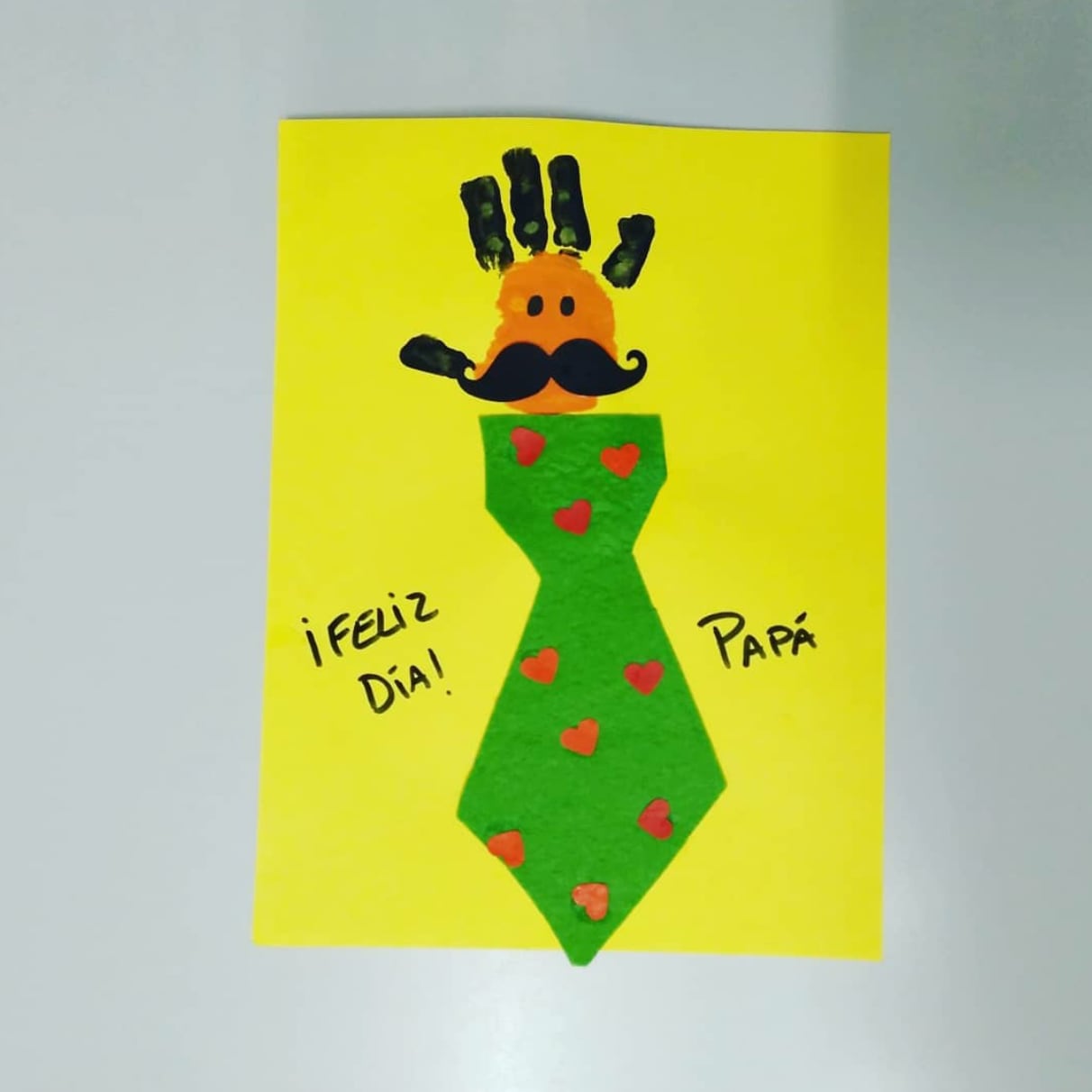 Tarjeta Día del Padre, manita