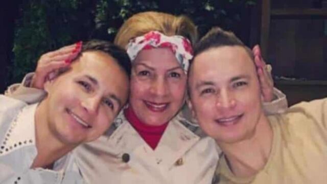 Mauricio y Jhonier Leal junto a su mamá