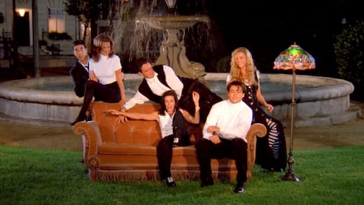El sillón de Friends que todos conocemos se subastó en esta impensable cantidad de dinero