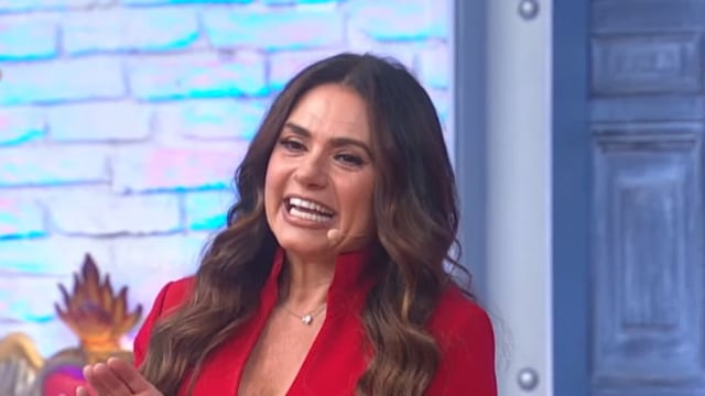 Penélope Menchaca en Enamorándonos