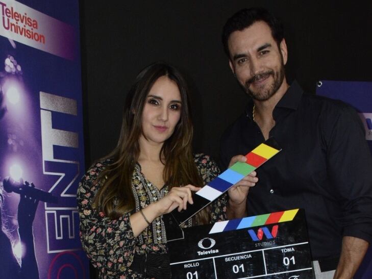 Dulce María y David Zepeda.