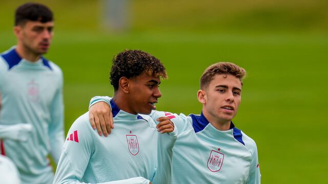 Lamine Yamal y Fermin López con España.