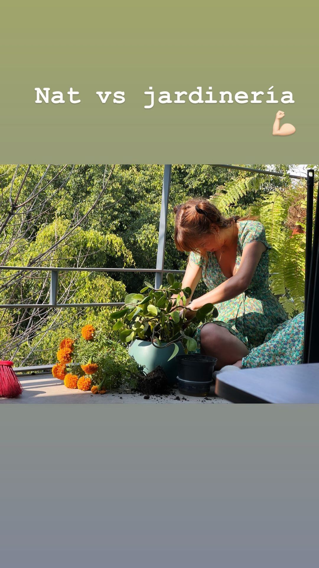 Natalia Téllez en su jardín
