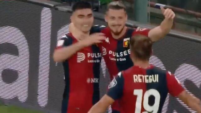 Johan Vásquez en el Genoa