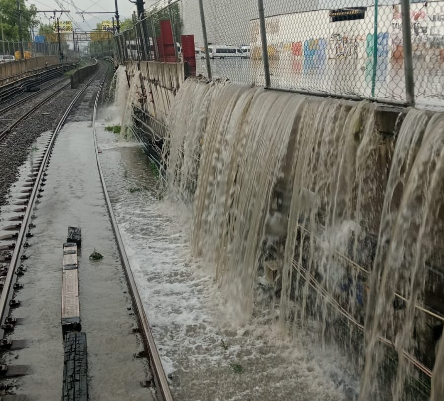 Línea A del Metro CDMX inundada