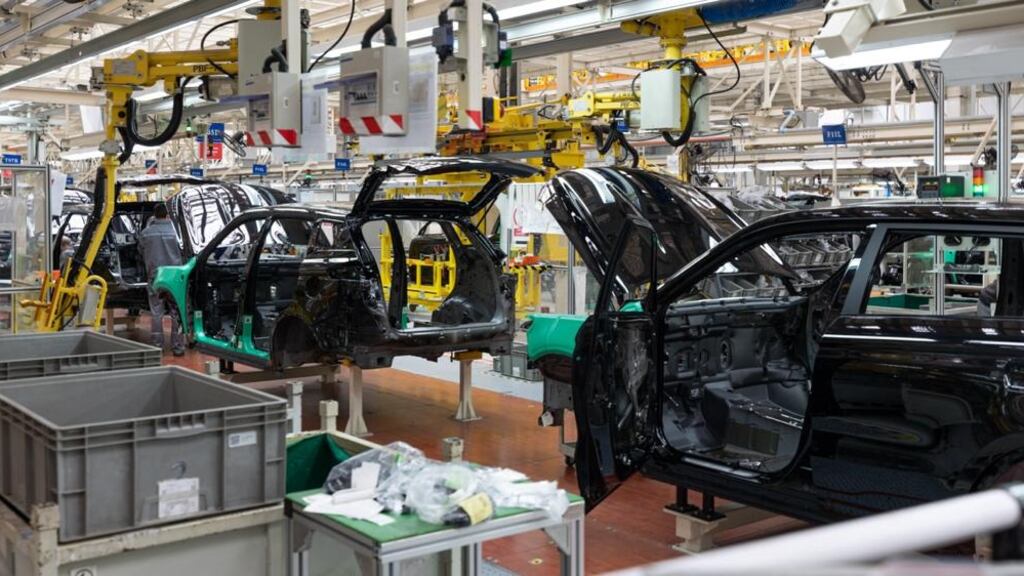 Aranceles de Estados Unidos golpean a la industria automotriz mexicana: producción baja 6%