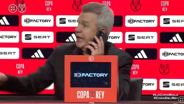 Javier Aguirre contesta llamada en conferencia de prensa
