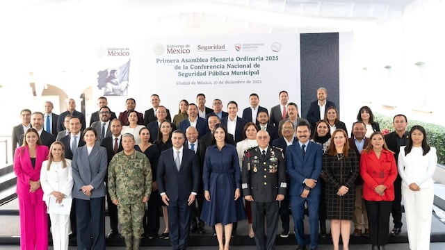 Harfuch sostuvo reuniones con Adrián de la Garza, Geraldine Ponce y otros ediles en la Conferencia de Seguridad