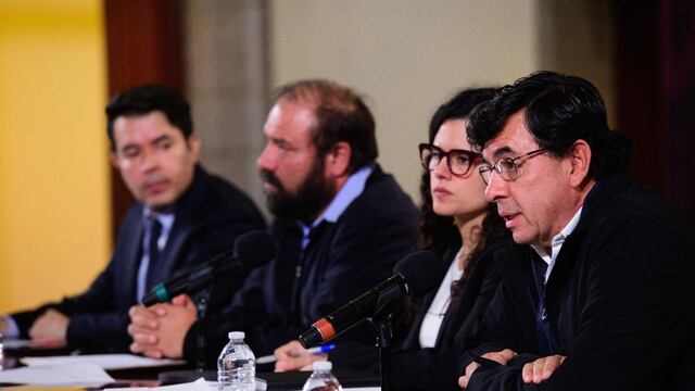 Conferencia por hackeo de datos personales de periodistas