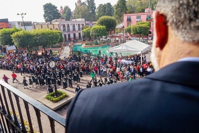 Desfile Conmemorativo del 212 Aniversario del Inicio de la Independencia de México en Metepec