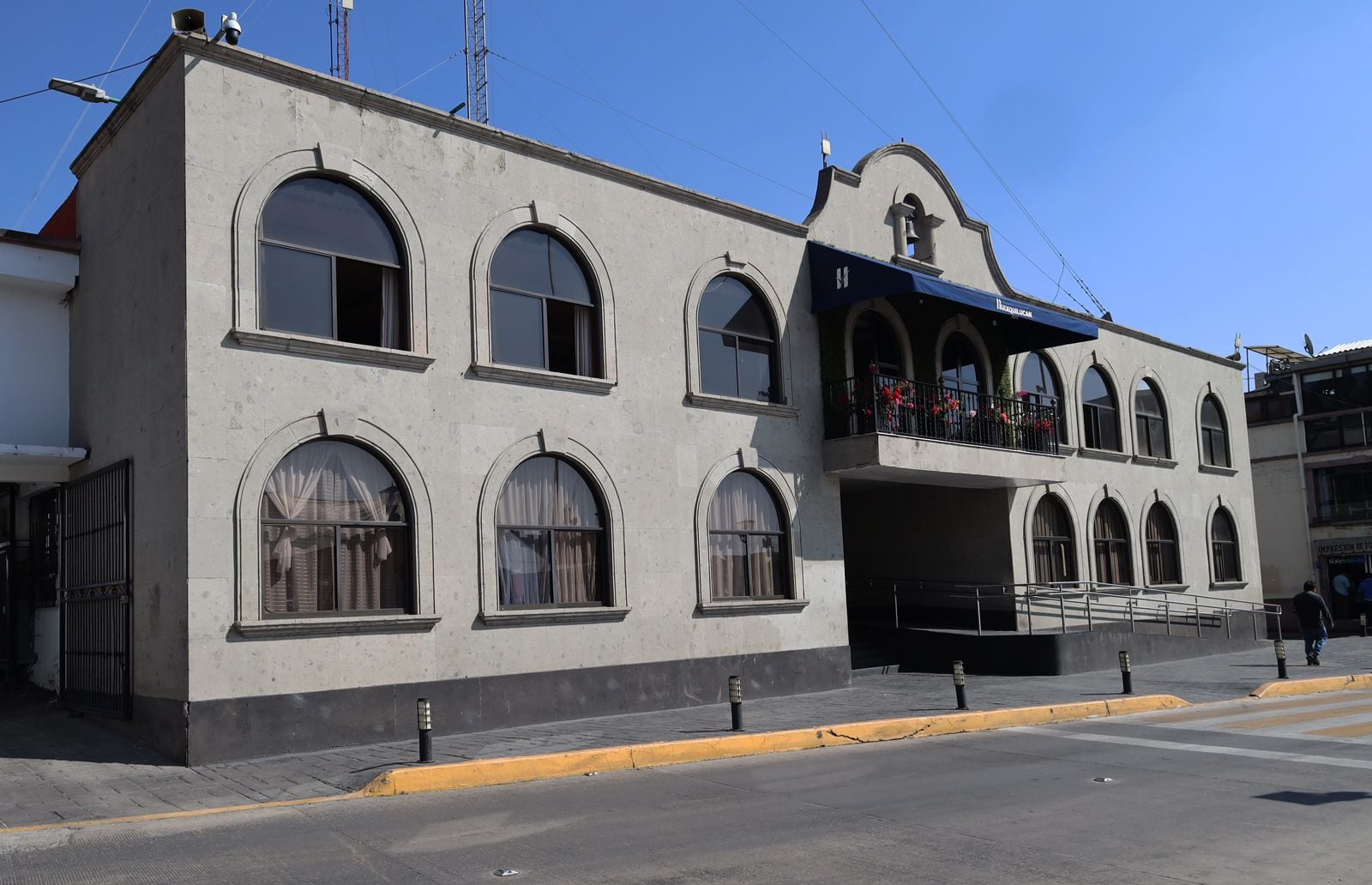 Huixquilucan mantiene calificación HR AA+ por manejo financiero sólido.