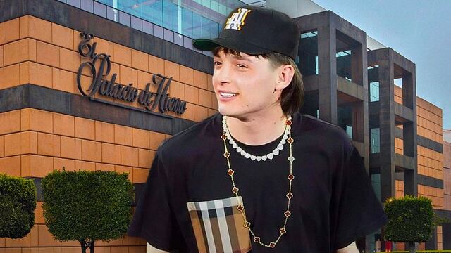 Peso Pluma es captado en El Palacio de Hierro y se le ha olvidado de la humildad