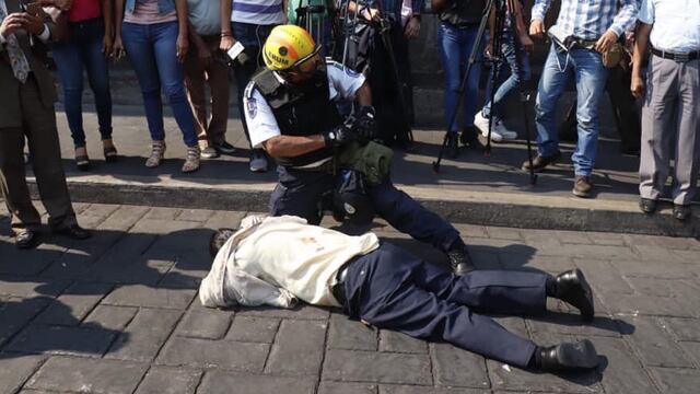 Servicios emergencia por balacera en Cuernavaca.