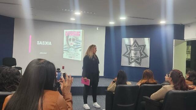 Saskia Niño de Rivera presenta libro “No nos dejes caer en la tentación”