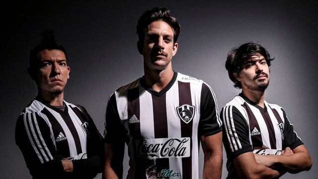 Integrantes de los Cuervos Negros